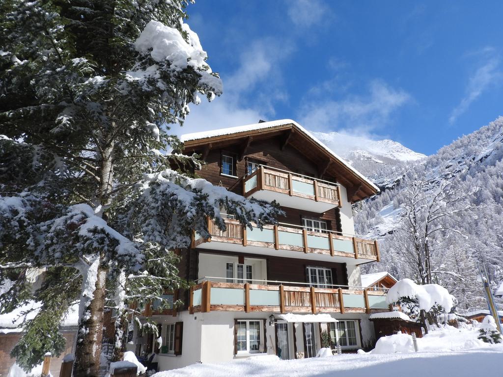 Haus Alpenperle Appartement Saas-Almagell Buitenkant foto