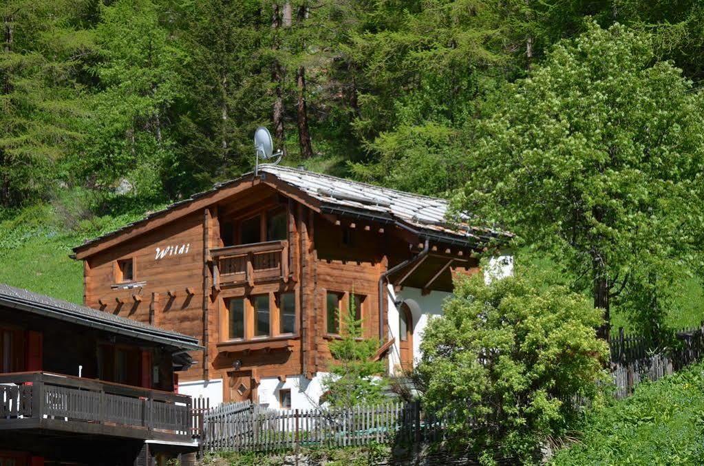 Haus Alpenperle Appartement Saas-Almagell Buitenkant foto