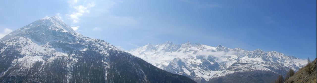 Haus Alpenperle Appartement Saas-Almagell Buitenkant foto